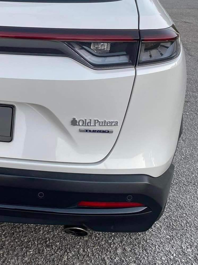 Custom automotive emblem