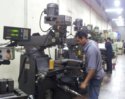 Milling machine at DCM Tooling
